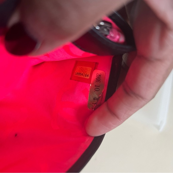 ❗️Sold ❗️Authentic Chanel wallet🩷❤️ - Picture 13 of 13